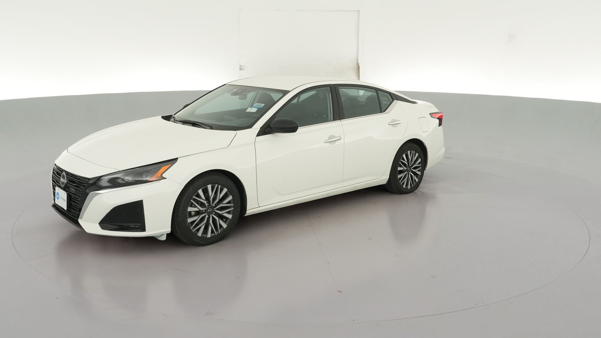 2025 Nissan Altima vehicle photo