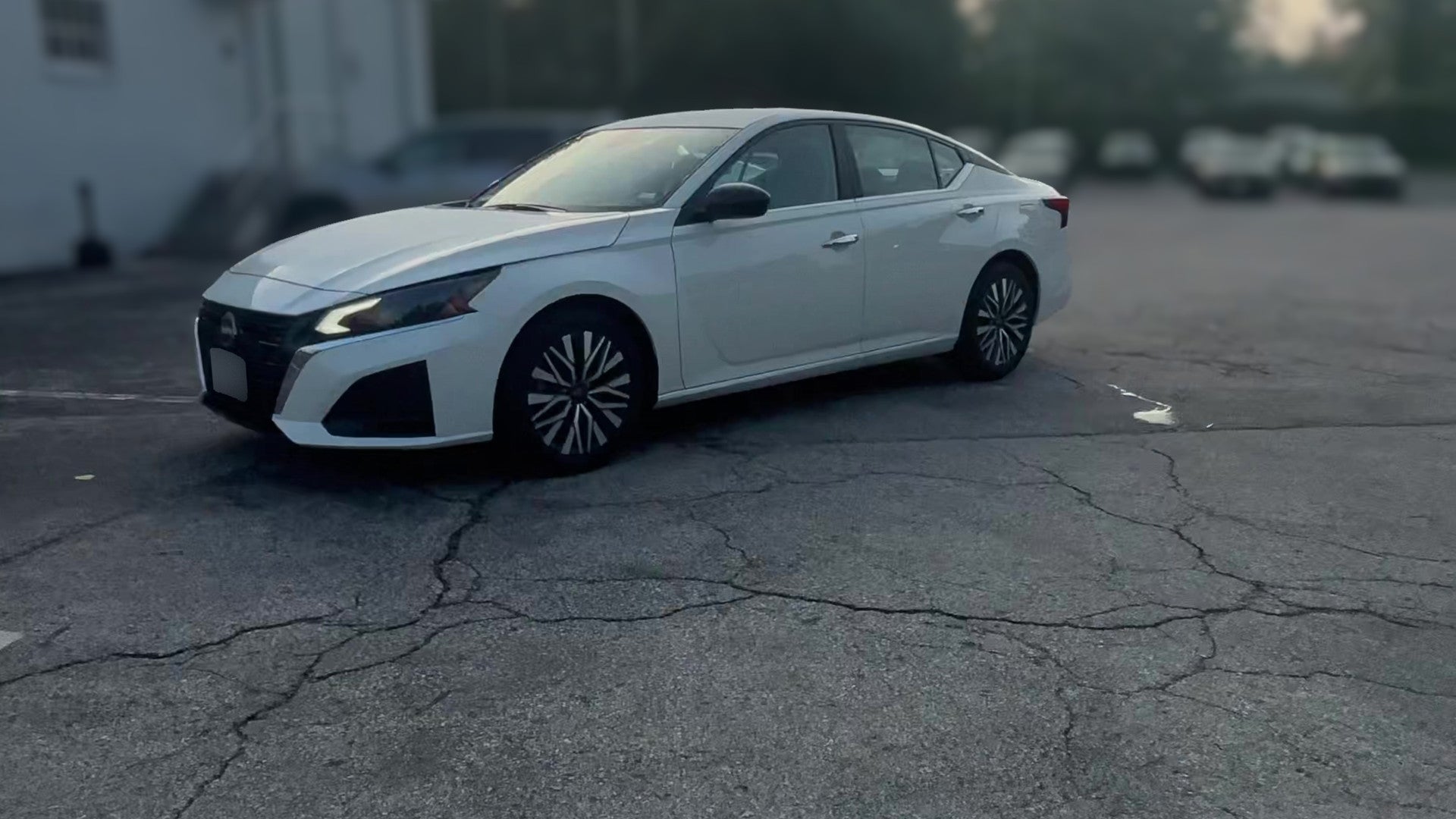 2025 Nissan Altima vehicle photo