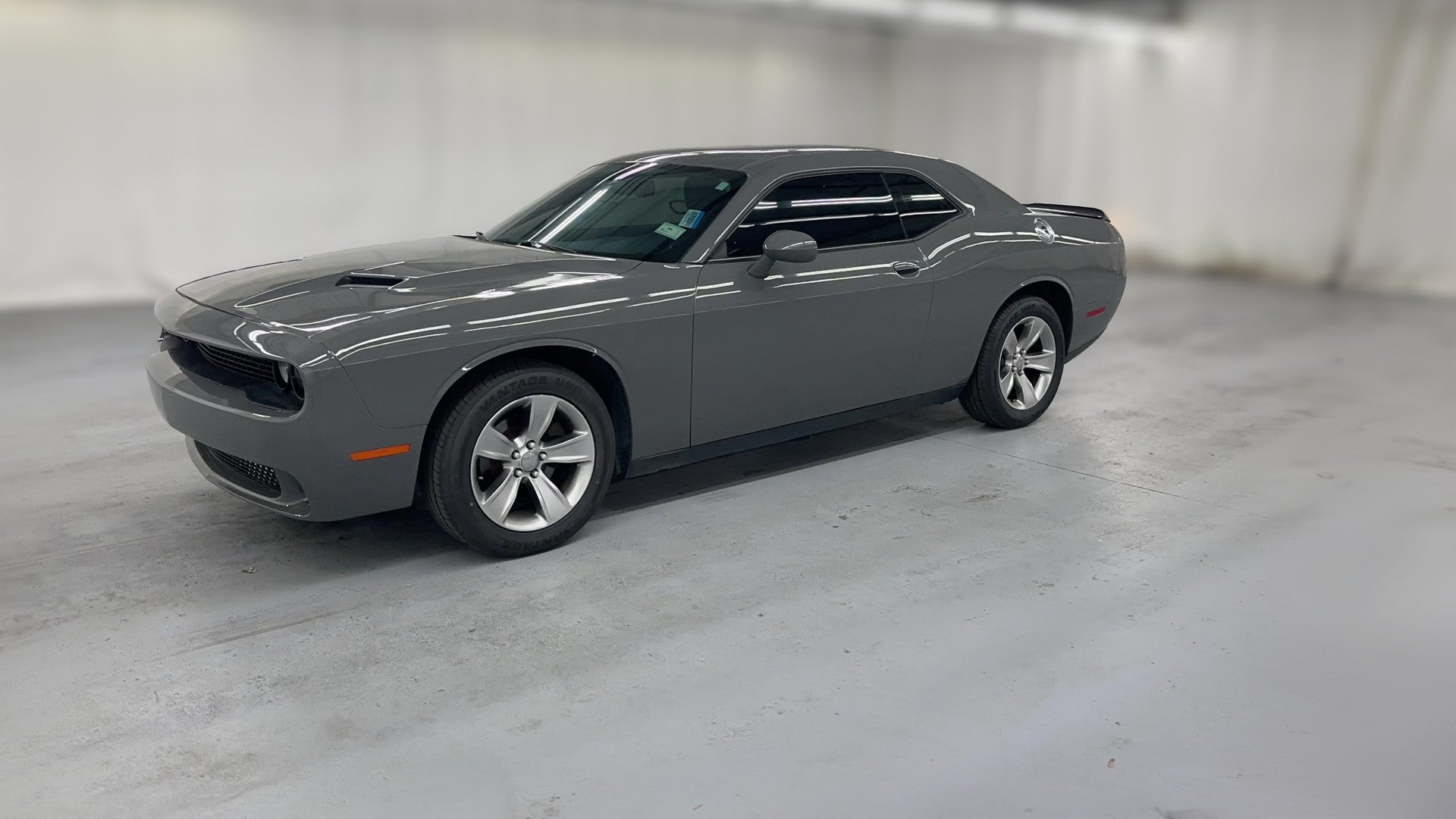 2018 Dodge Challenger vehicle photo