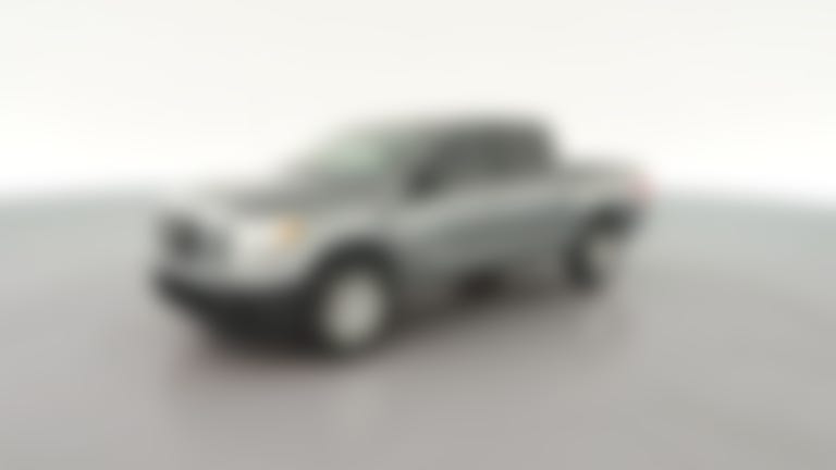 2017 Nissan Titan Crew Cab vehicle photo