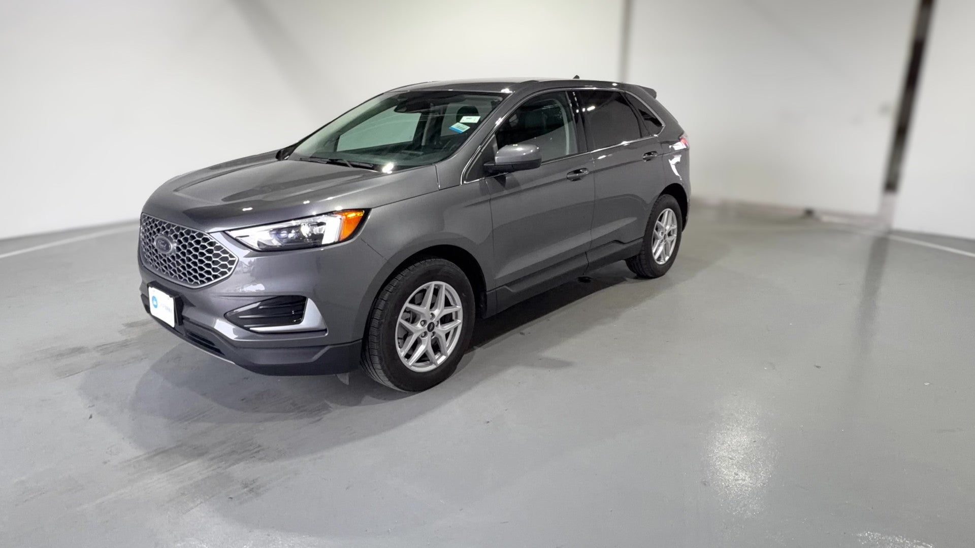 2024 Ford Edge vehicle photo