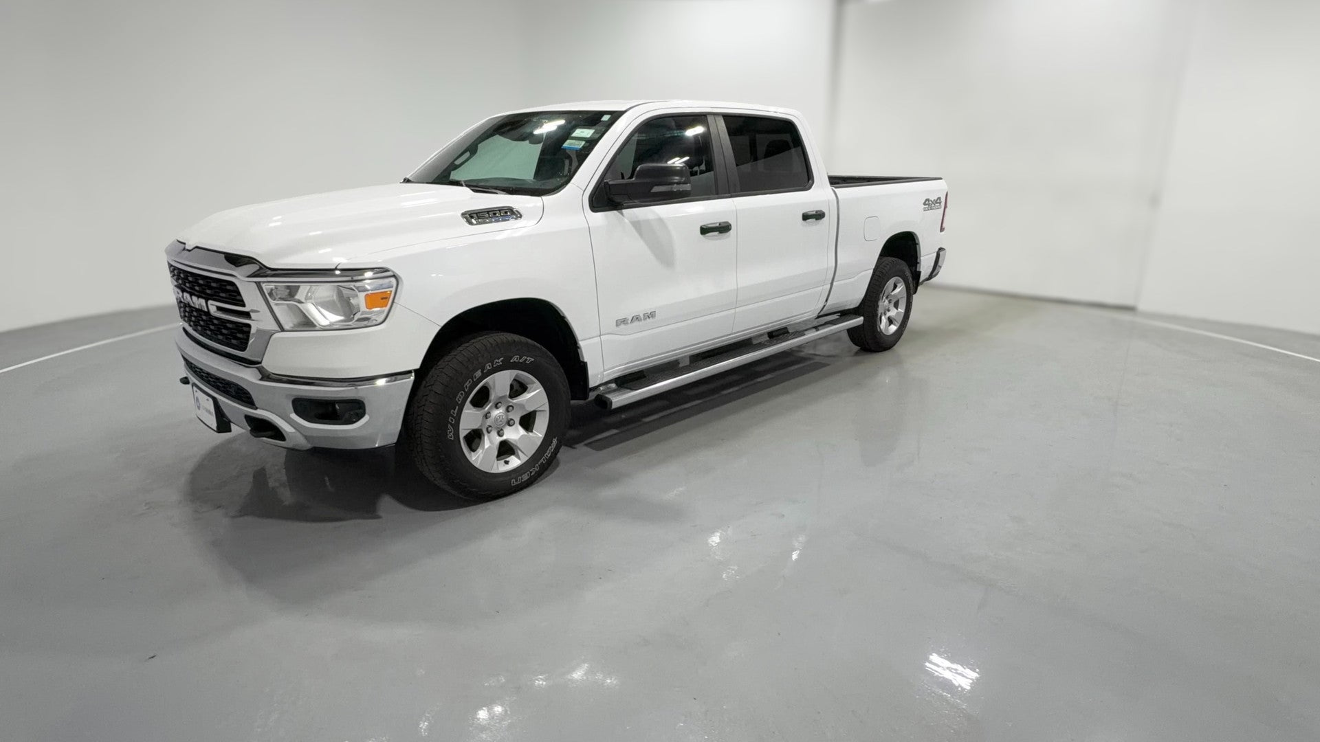 2023 Ram 1500 Crew Cab vehicle photo