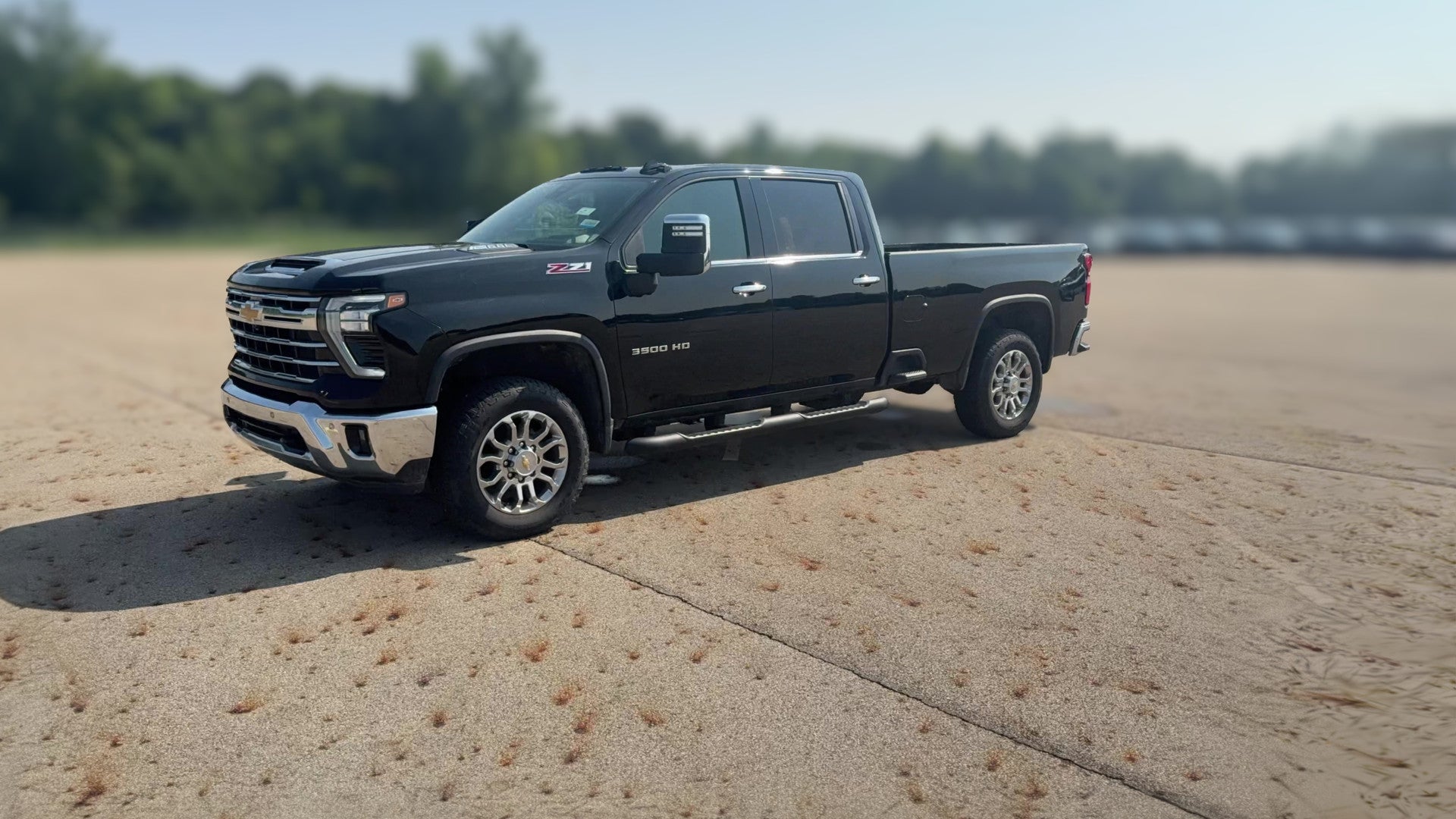 2025 Chevrolet Silverado 3500 HD Crew Cab vehicle photo