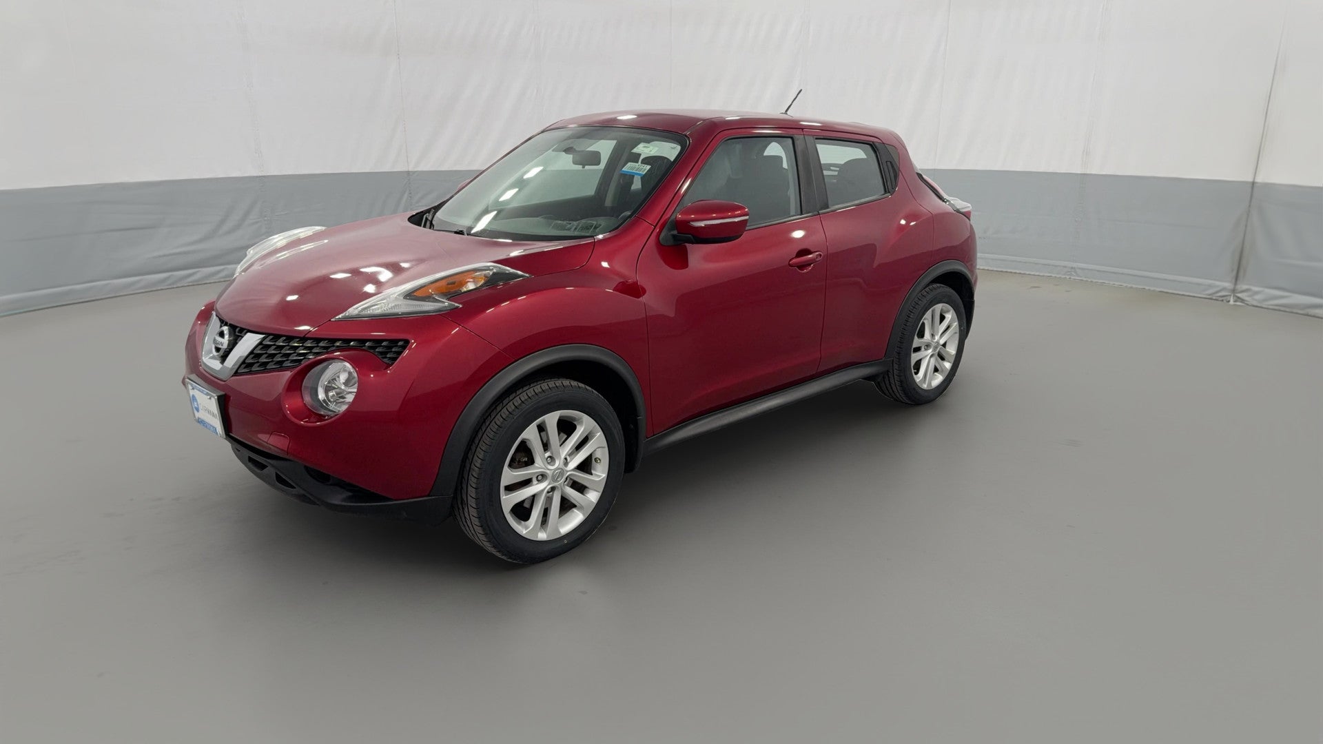 2015 Nissan JUKE vehicle photo