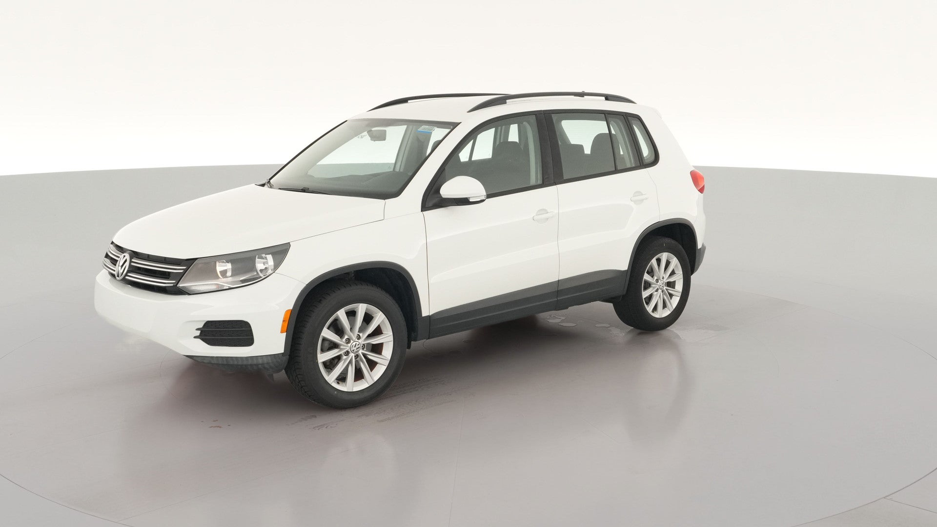 2017 Volkswagen Tiguan vehicle photo