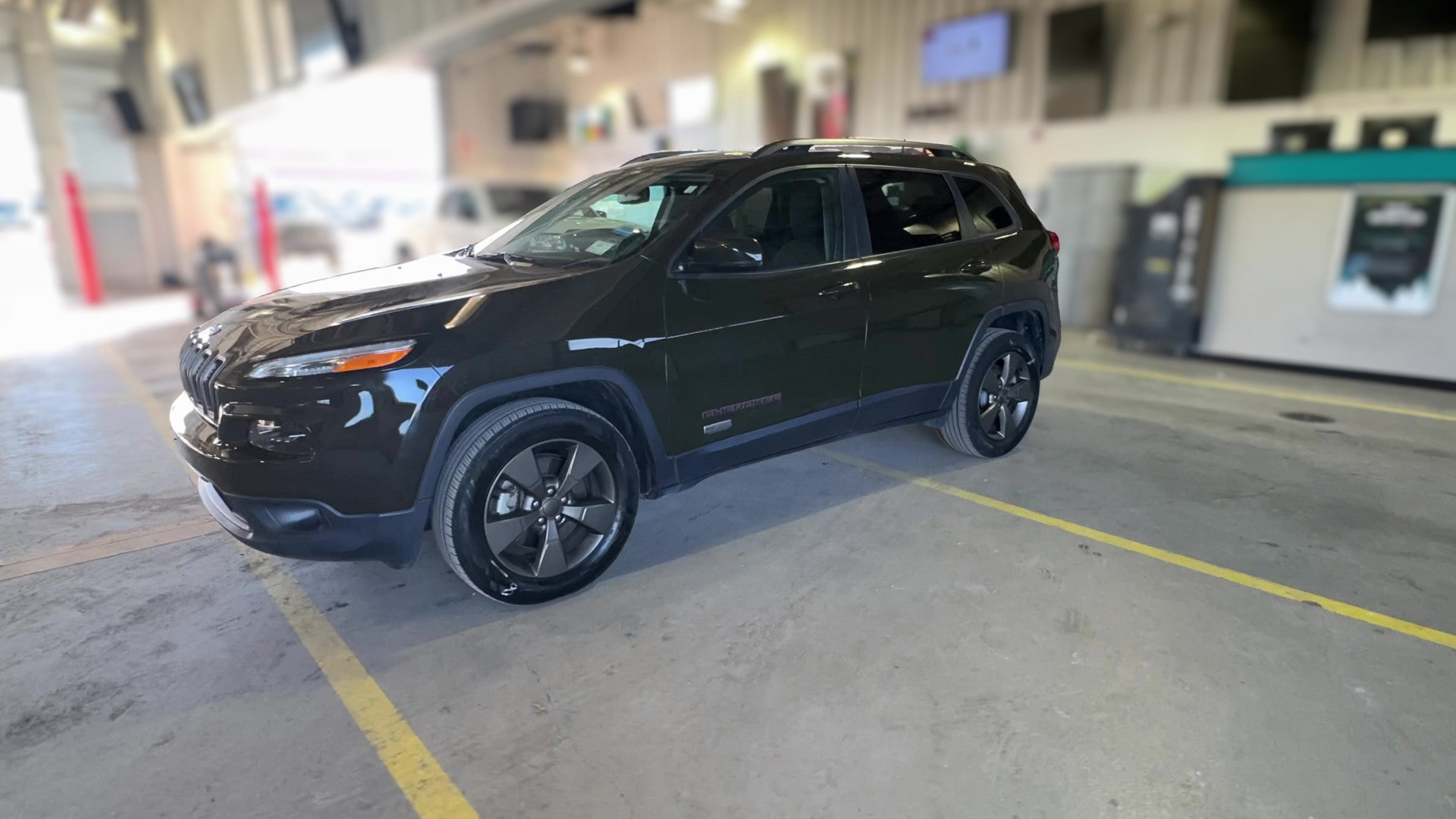 2017 Jeep Cherokee vehicle photo