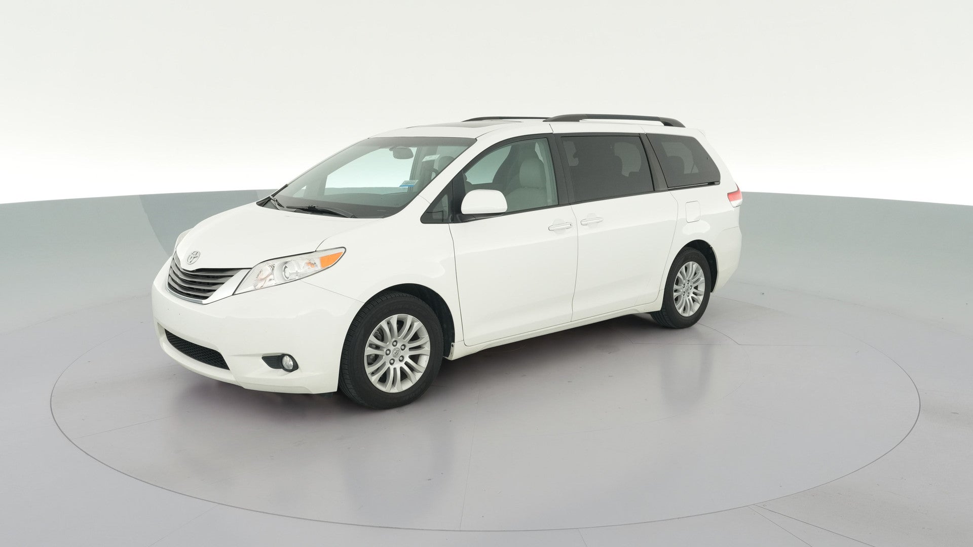 2011 Toyota Sienna vehicle photo