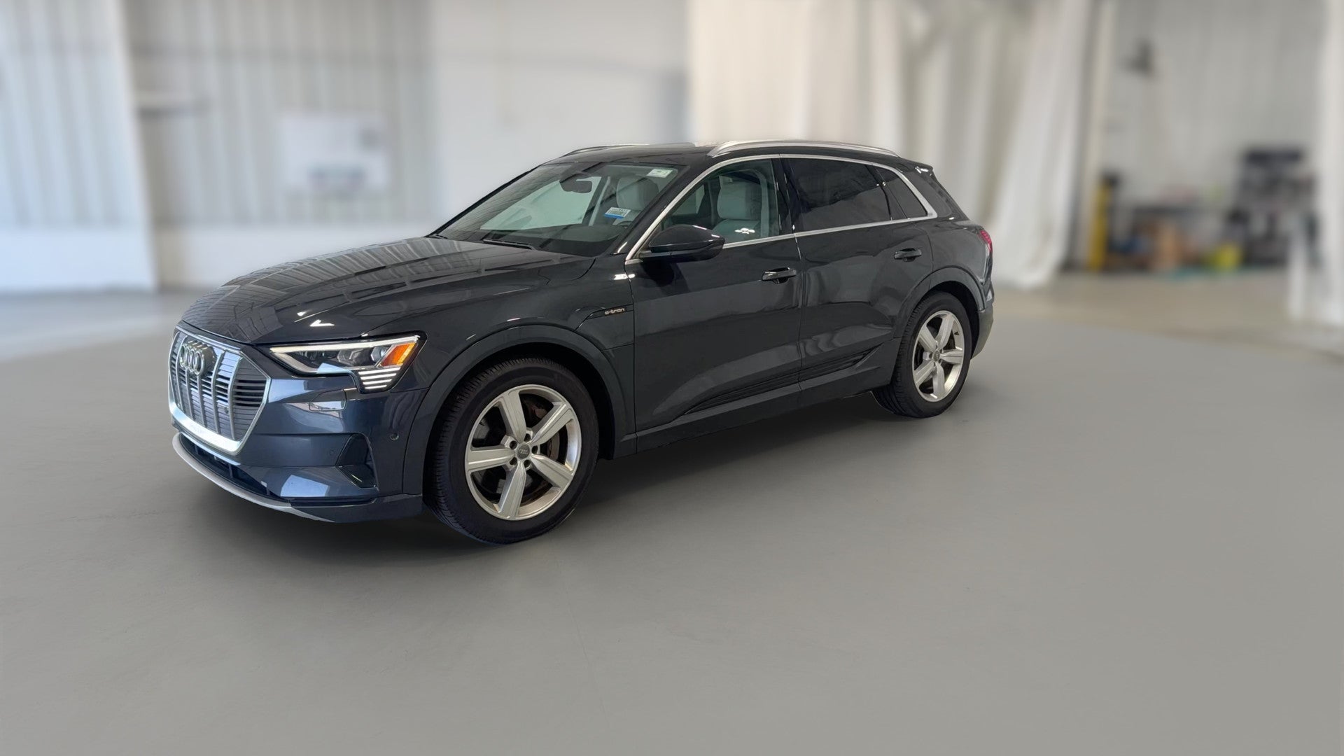 2019 Audi e-tron vehicle photo
