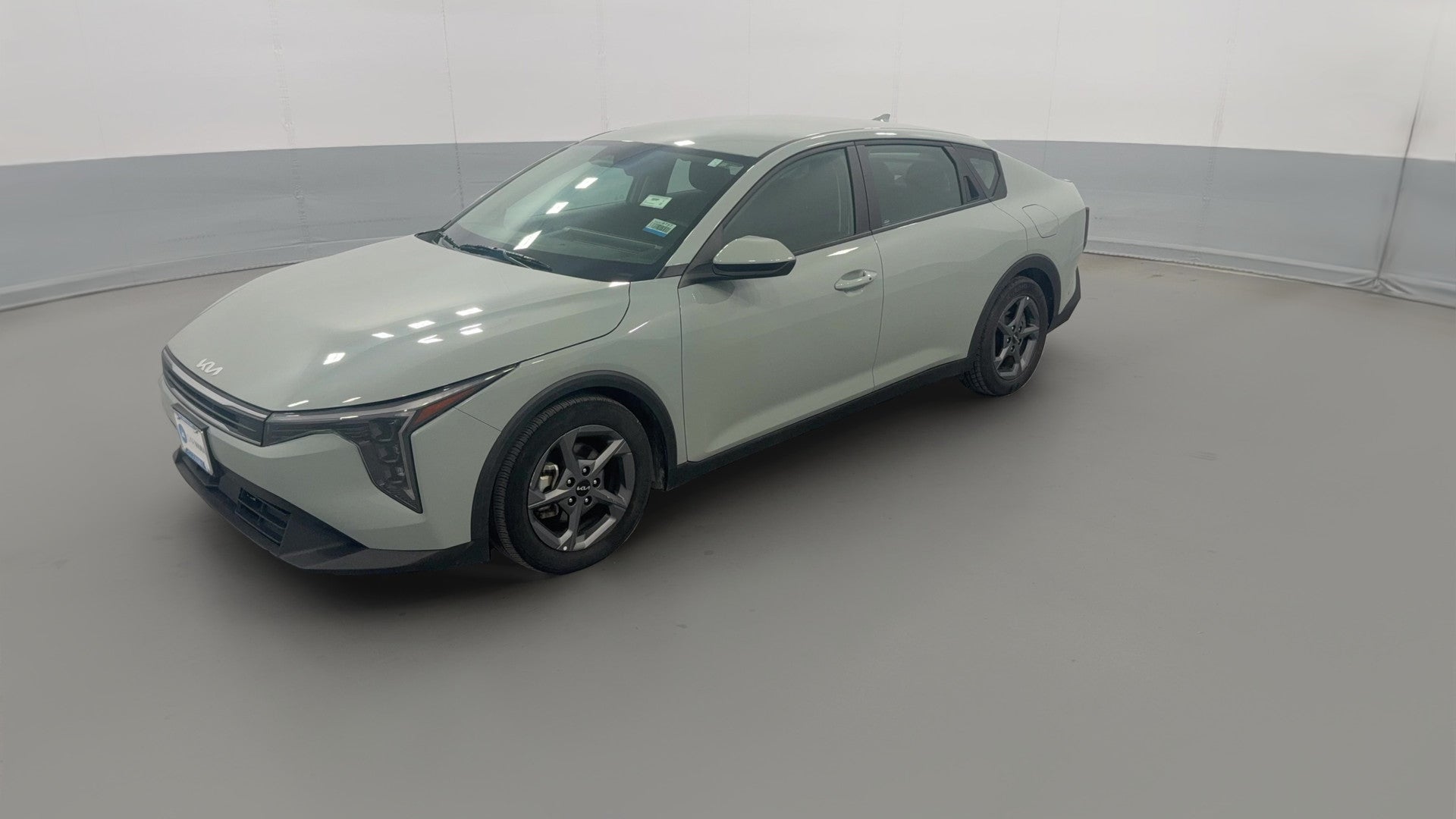2025 Kia K4 vehicle photo