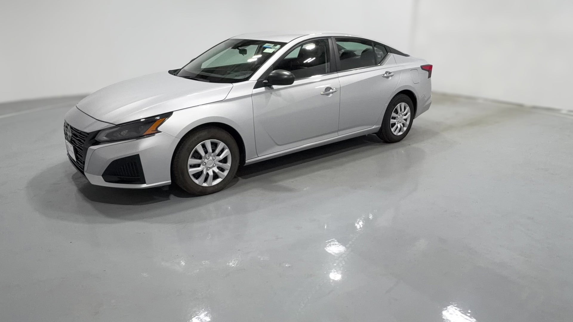 2024 Nissan Altima vehicle photo