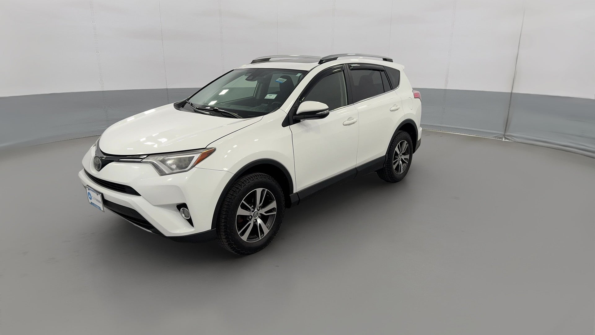 2018 Toyota RAV4 vehicle photo