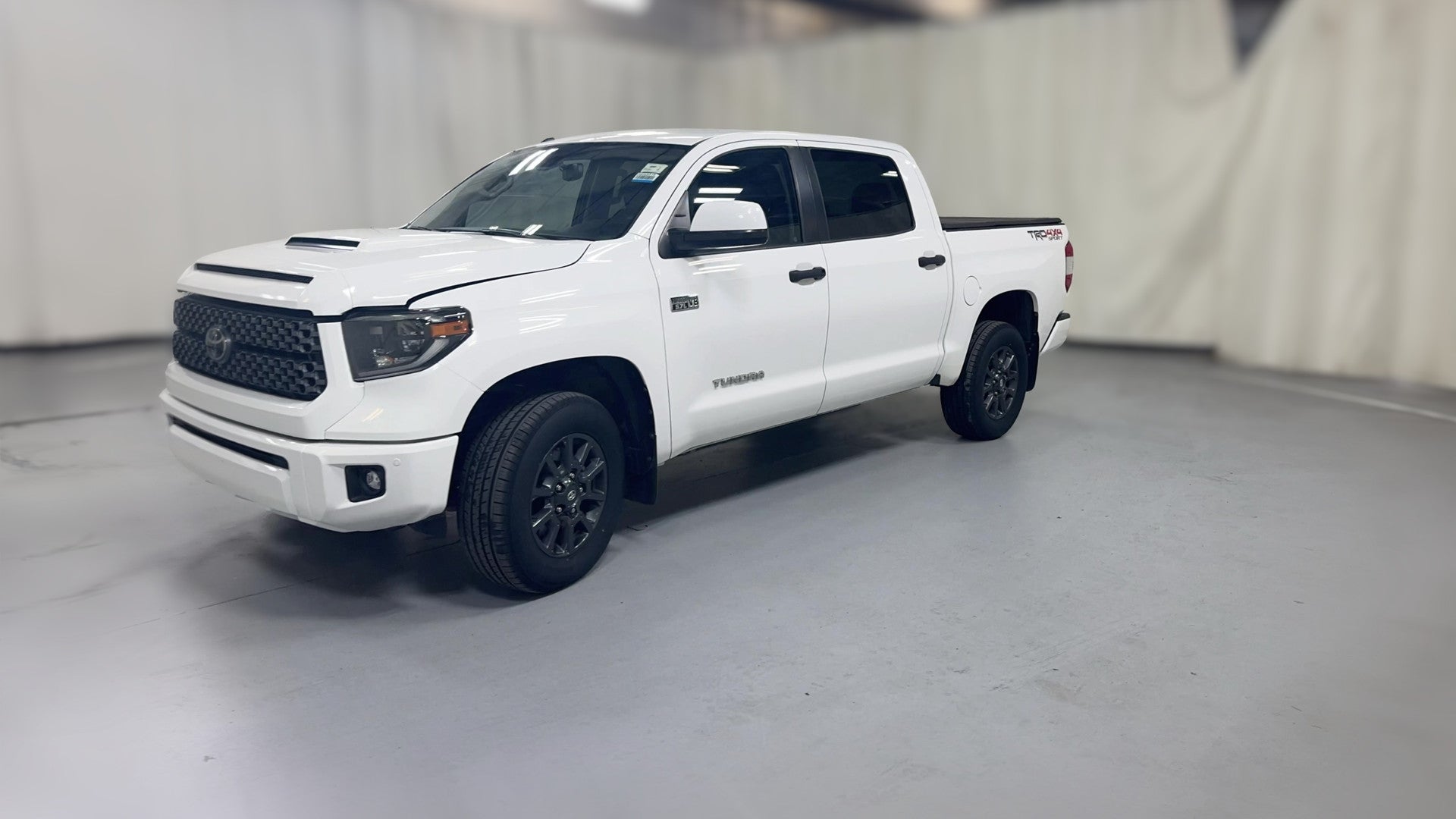 2019 Toyota Tundra CrewMax vehicle photo