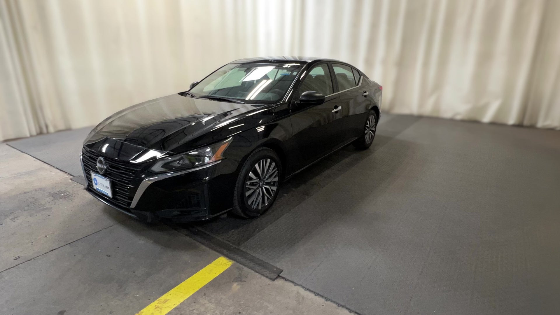 2025 Nissan Altima vehicle photo