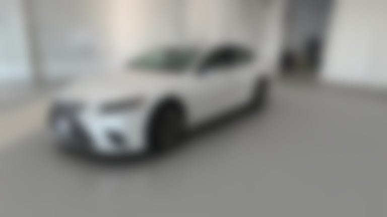 2018 Lexus LS vehicle photo