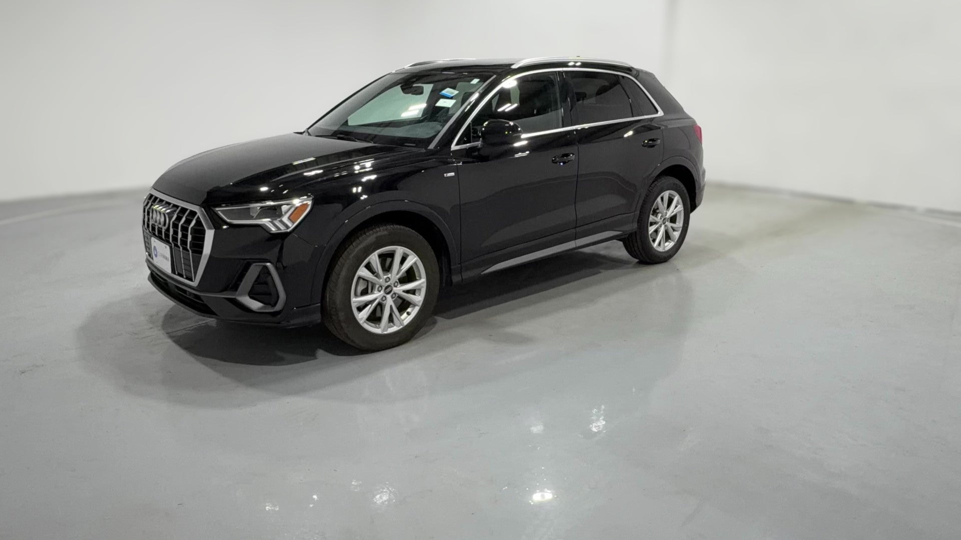 2023 Audi Q3 vehicle photo
