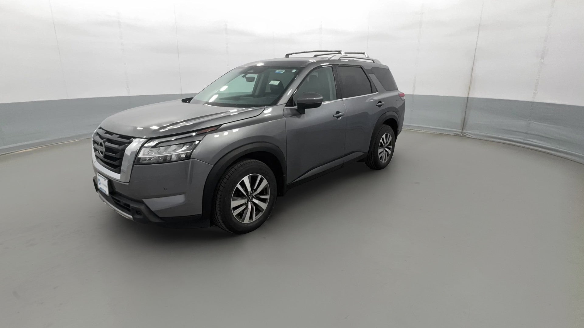 2024 Nissan Pathfinder vehicle photo