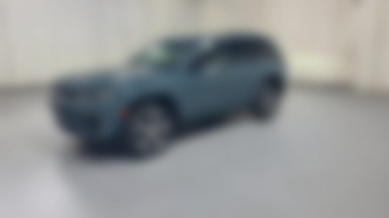 2026 Jeep Grand Cherokee vehicle photo