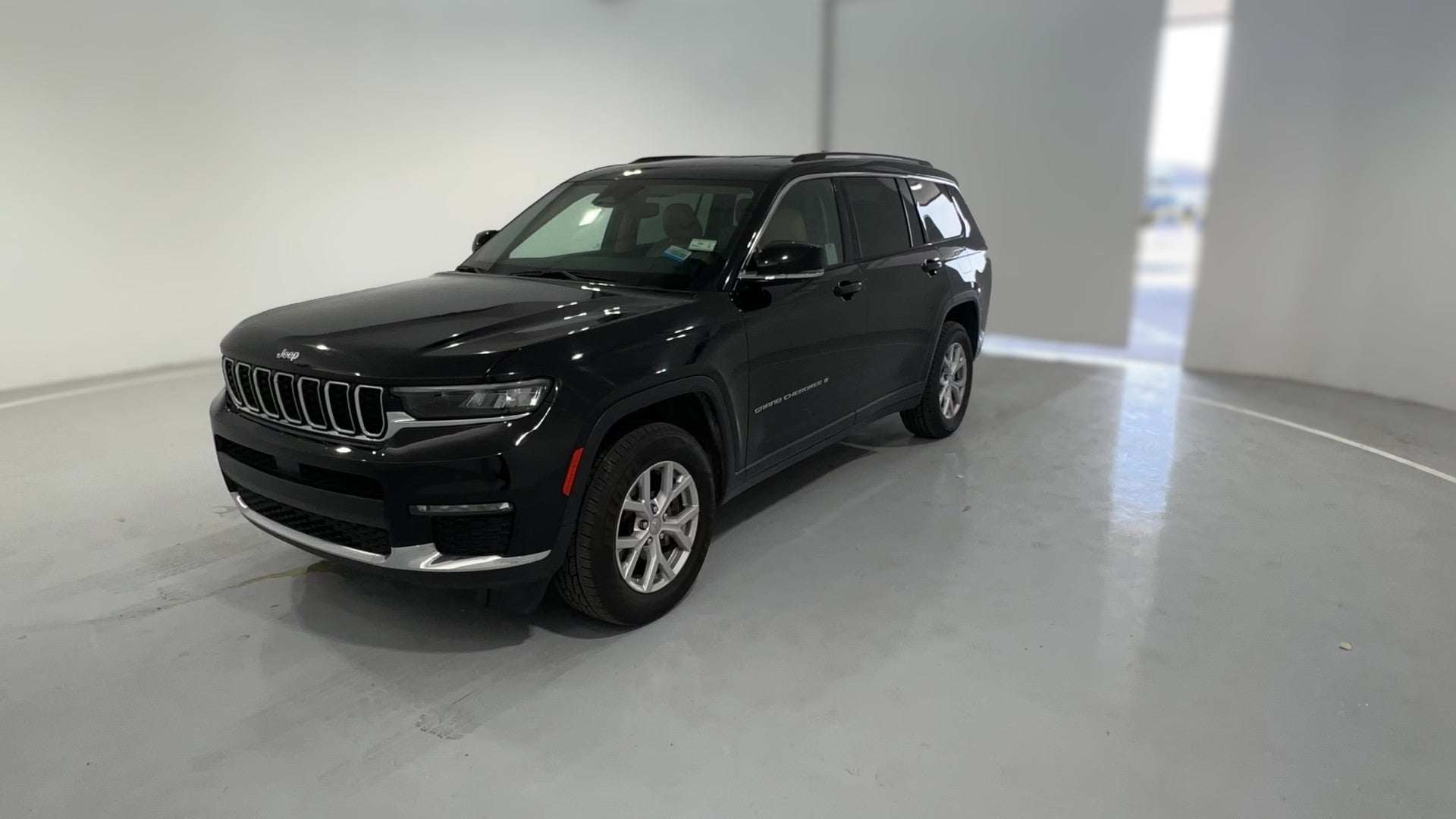 2022 Jeep Grand Cherokee L vehicle photo