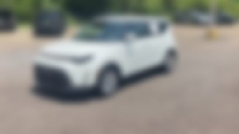 2025 Kia Soul vehicle photo