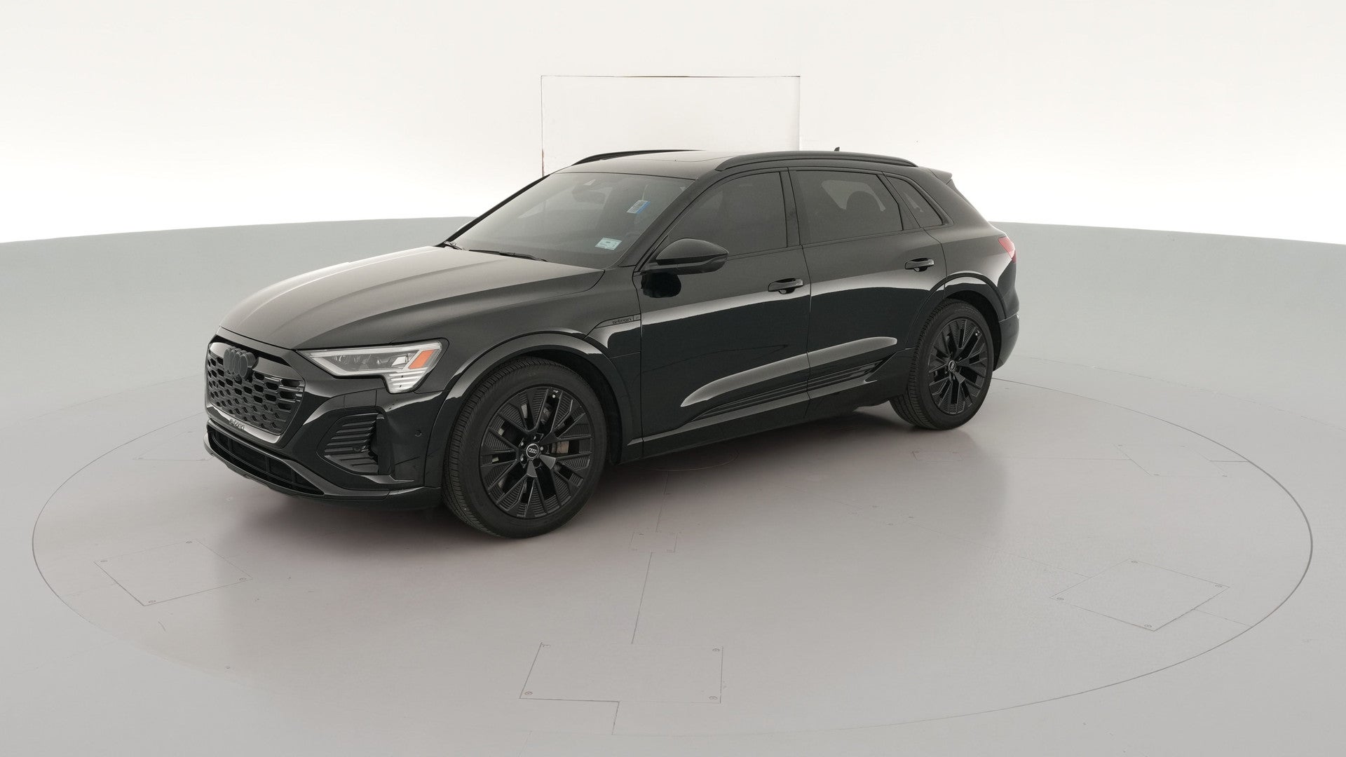 2024 Audi Q8 e-tron vehicle photo