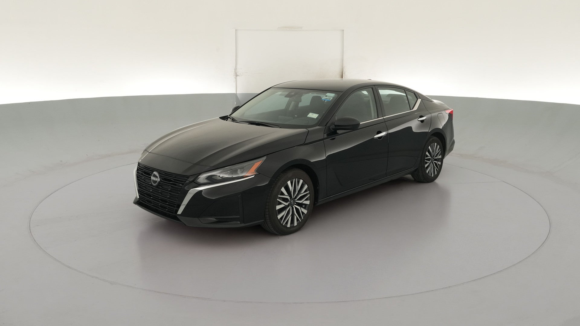 2025 Nissan Altima vehicle photo