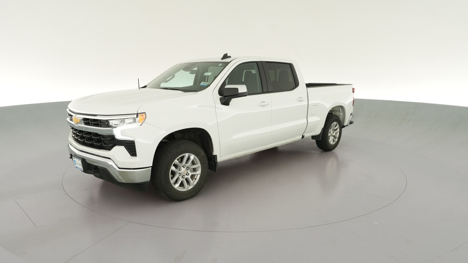 2025 Chevrolet Silverado 1500 Crew Cab vehicle photo