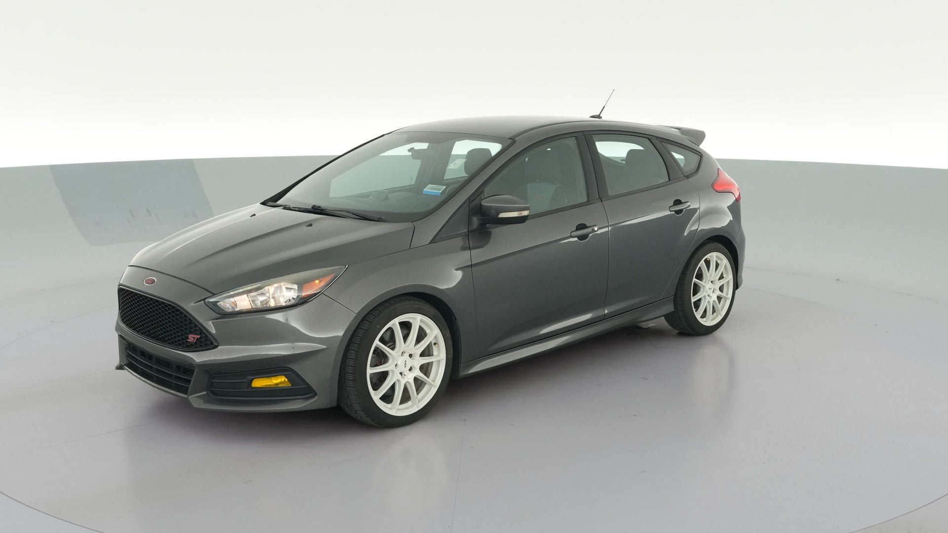 2018 Ford Focus vehicle photo