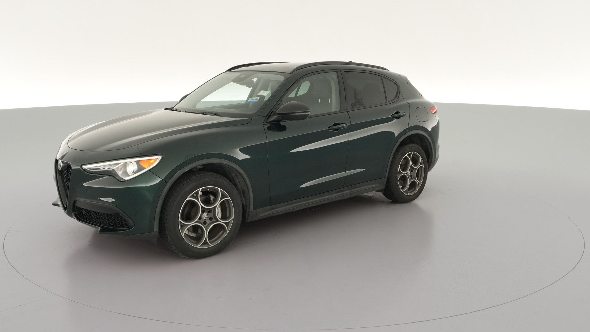 2021 Alfa Romeo Stelvio vehicle photo