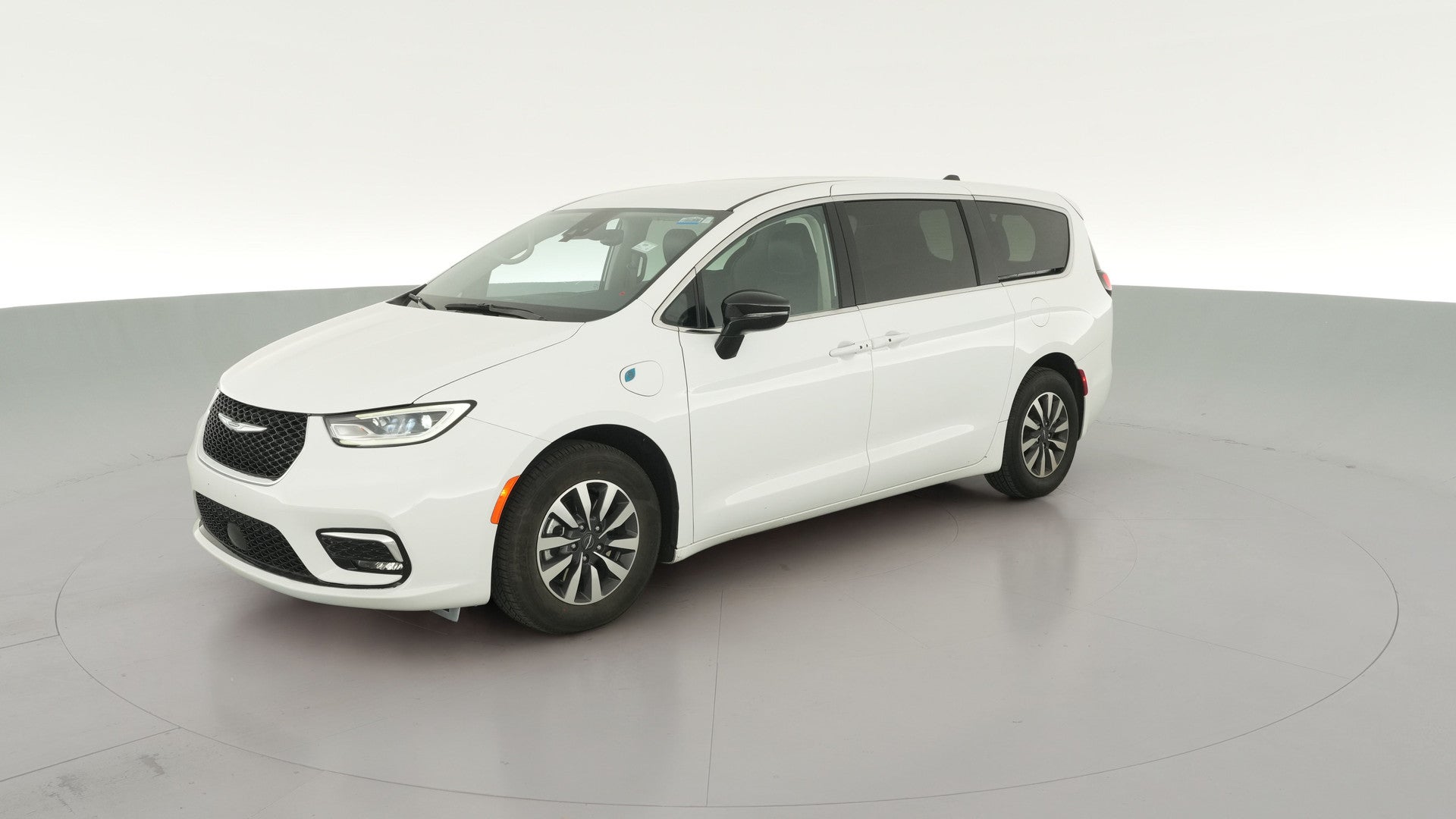 2024 Chrysler Pacifica Hybrid vehicle photo
