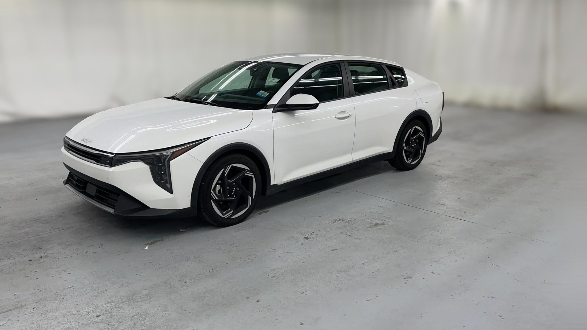 2025 Kia K4 vehicle photo
