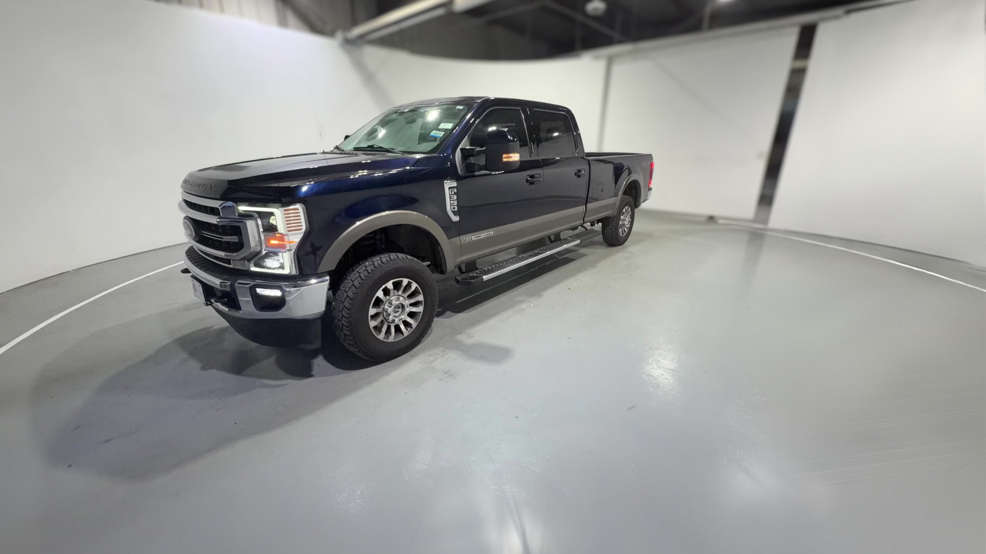 2021 Ford F350 Super Duty Crew Cab vehicle photo