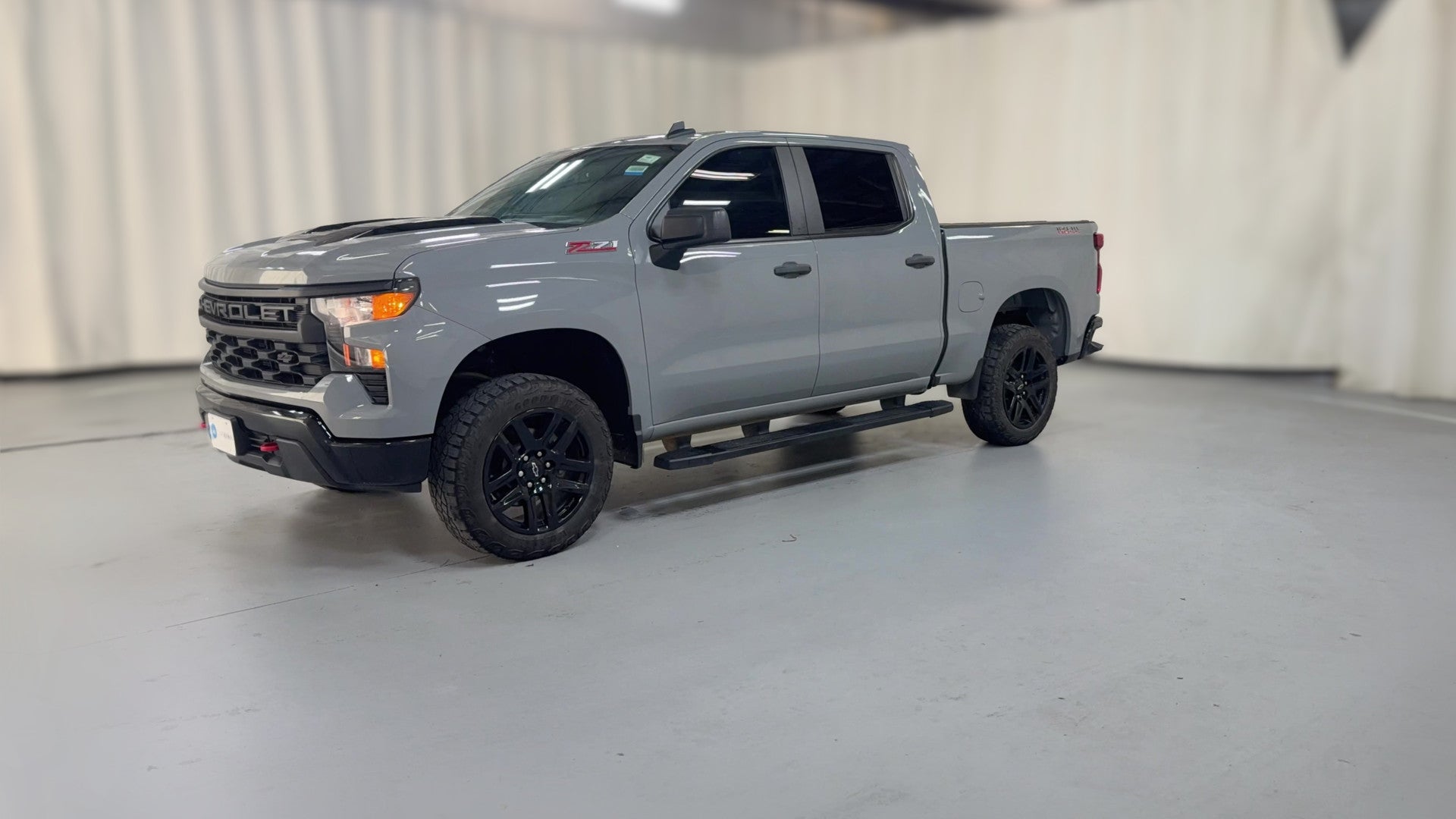 2024 Chevrolet Silverado 1500 Crew Cab vehicle photo
