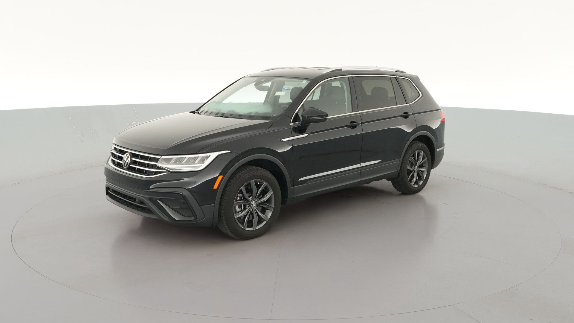 2023 Volkswagen Tiguan vehicle photo