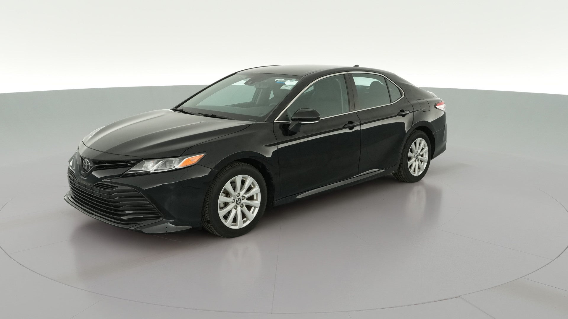 2019 Toyota Camry vehicle photo