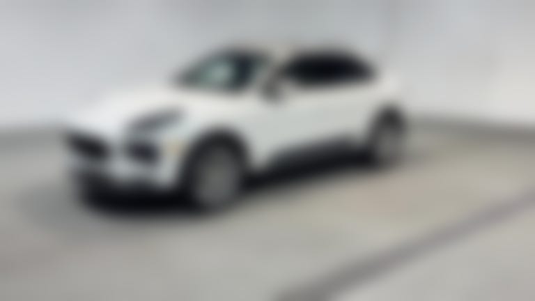 2020 Porsche Macan vehicle photo