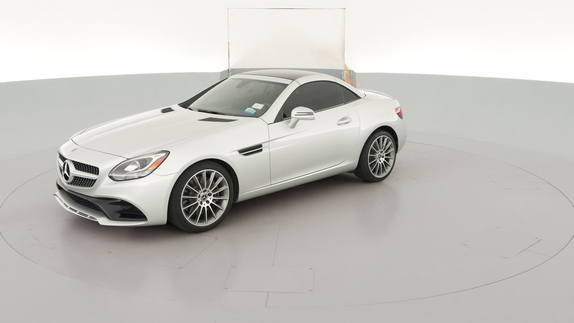 2019 Mercedes-Benz SLC vehicle photo