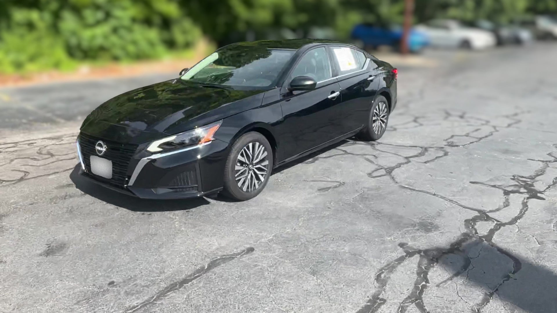 2025 Nissan Altima vehicle photo