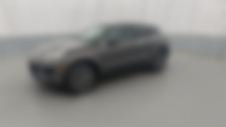 2017 Porsche Macan vehicle photo