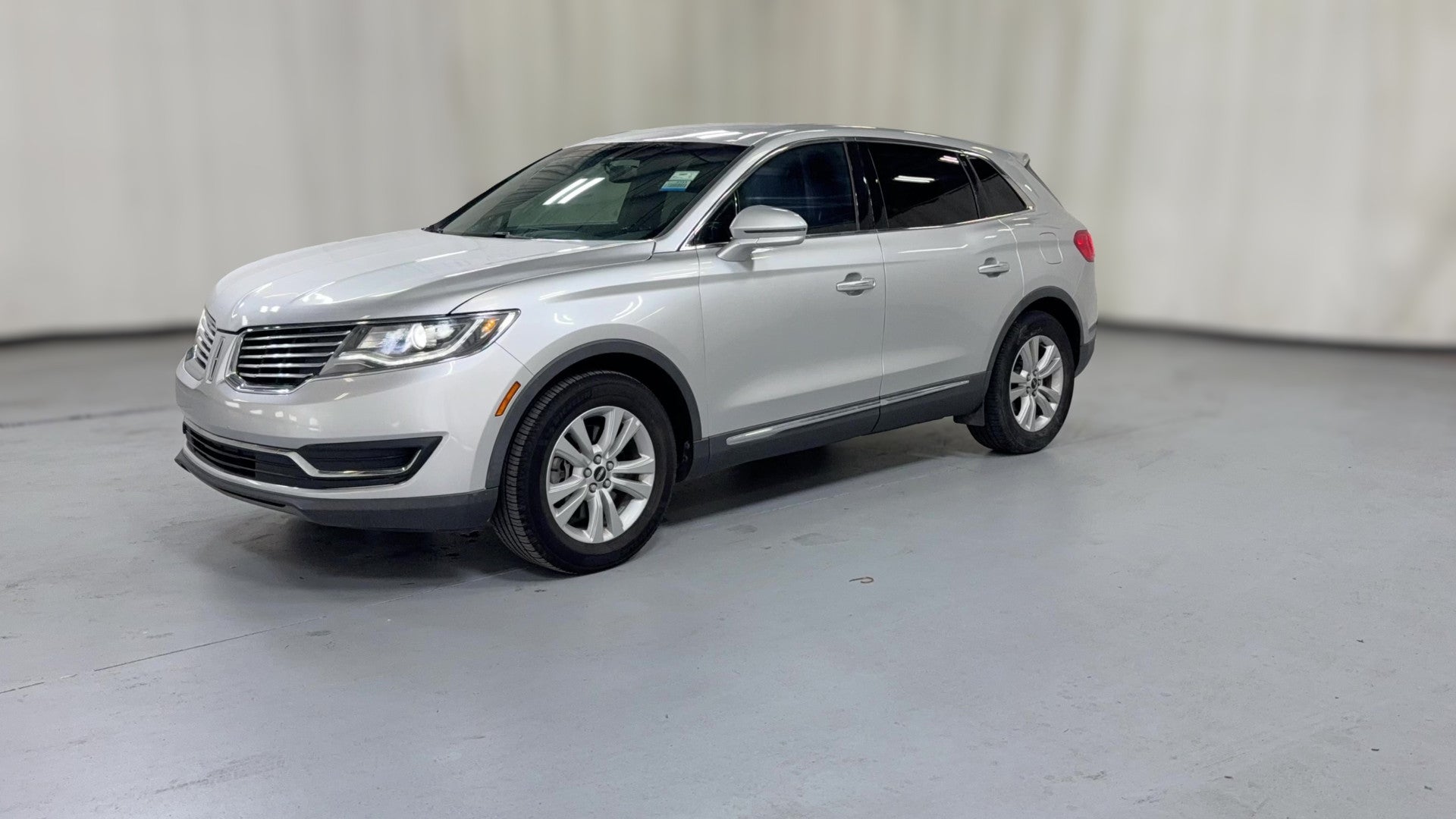 2016 Lincoln MKX vehicle photo