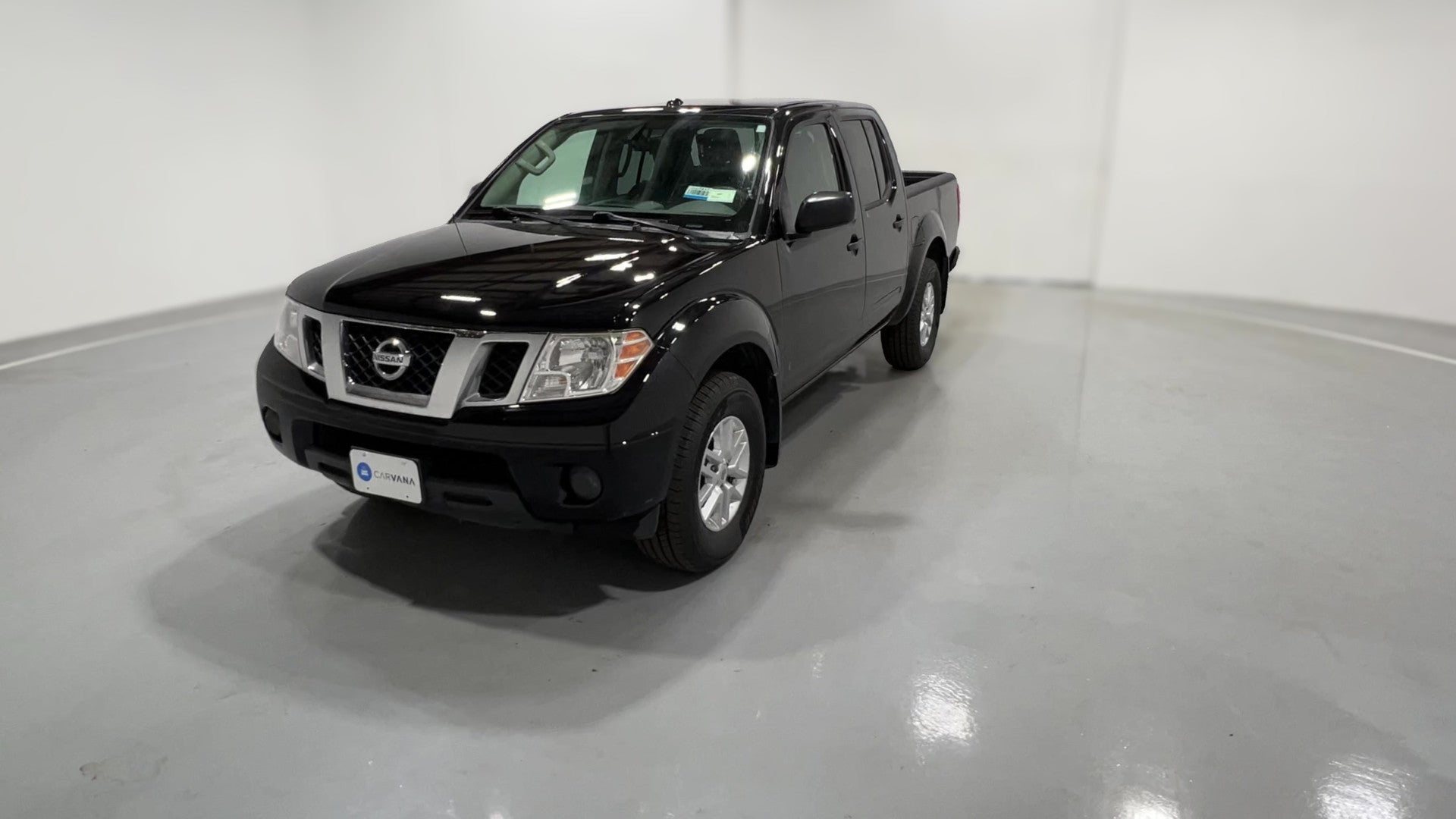 2017 Nissan Frontier Crew Cab vehicle photo