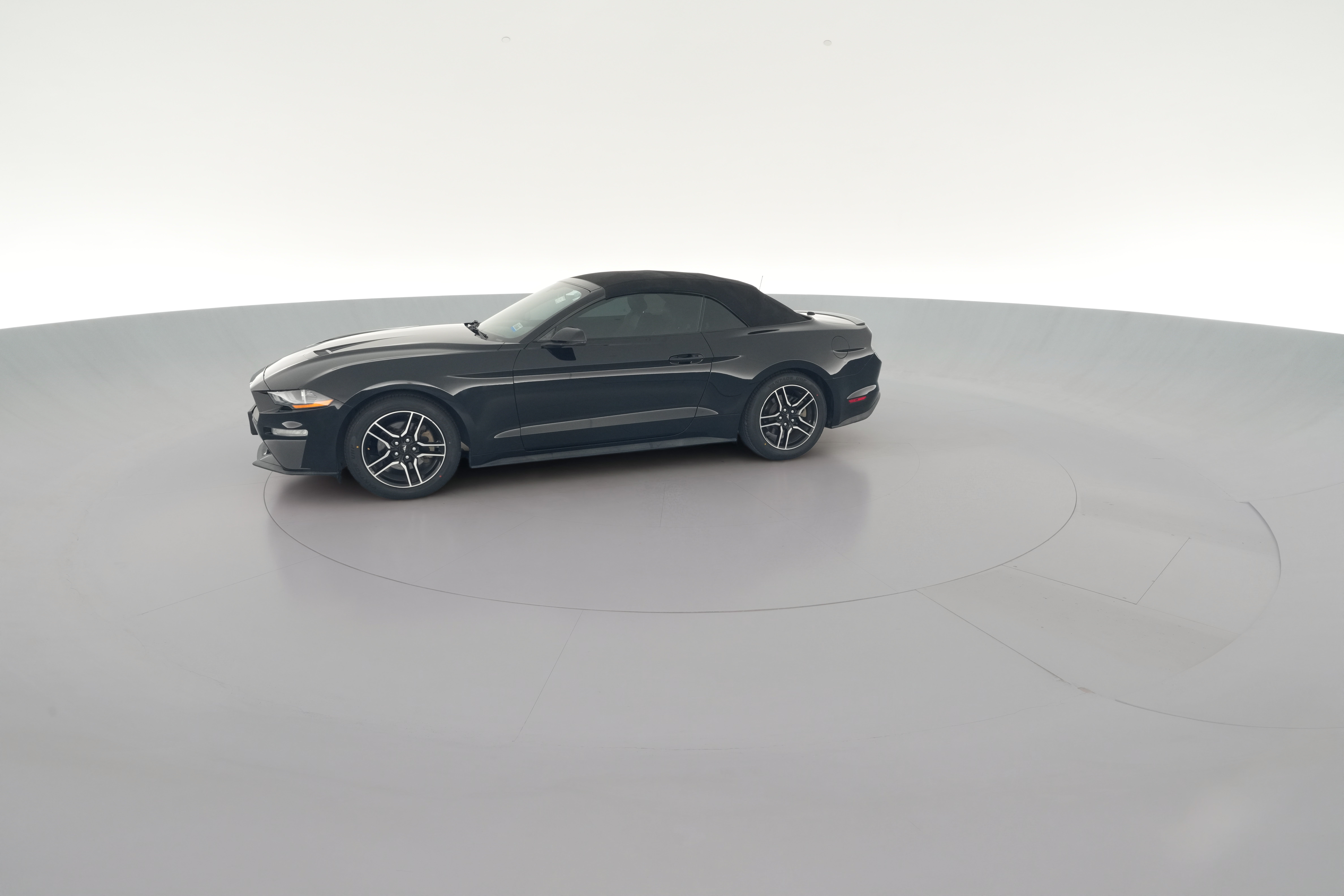 2018 Ford Mustang EcoBoost Premium - Photo 25