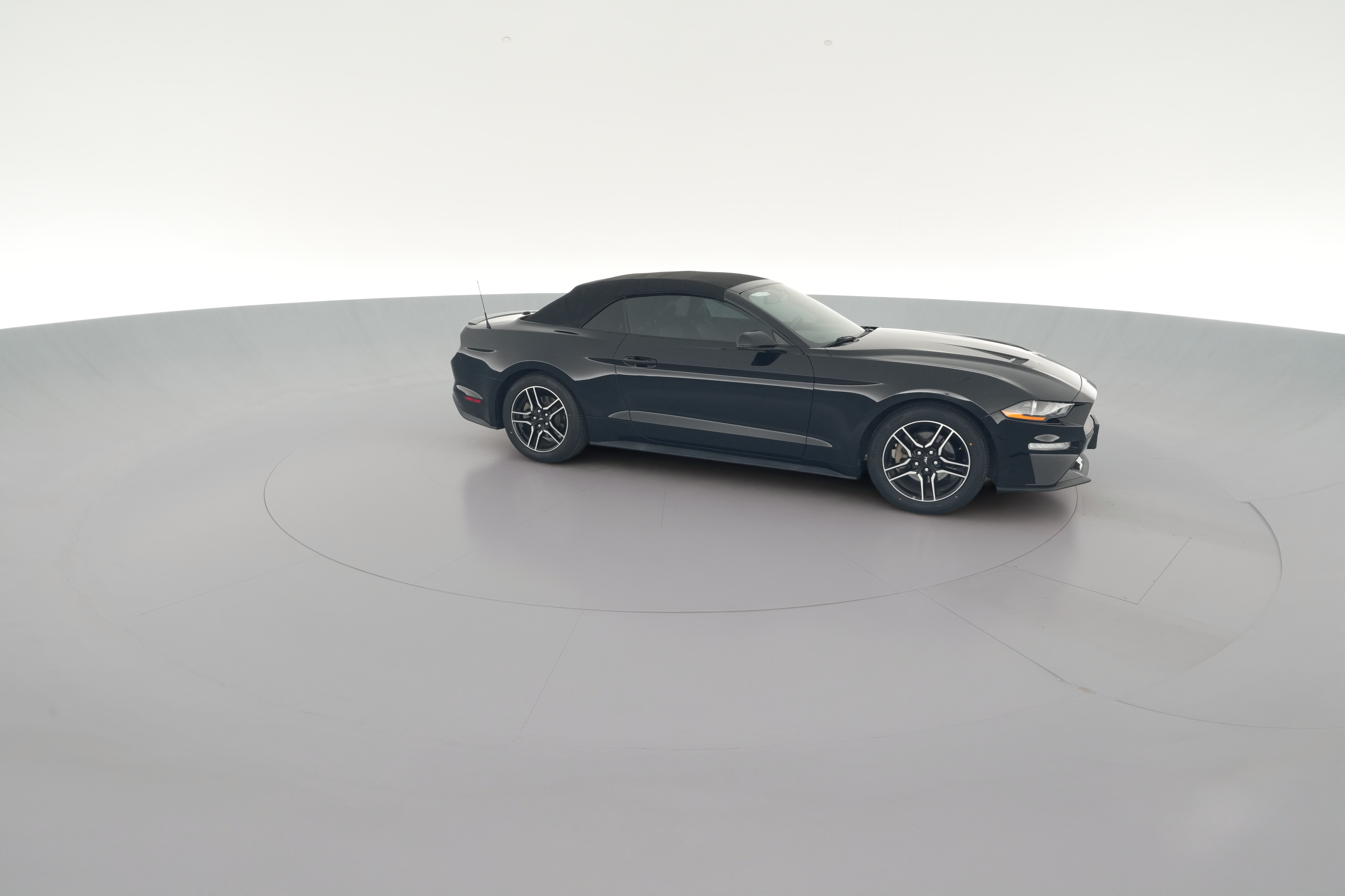 2018 Ford Mustang EcoBoost Premium - Photo 35