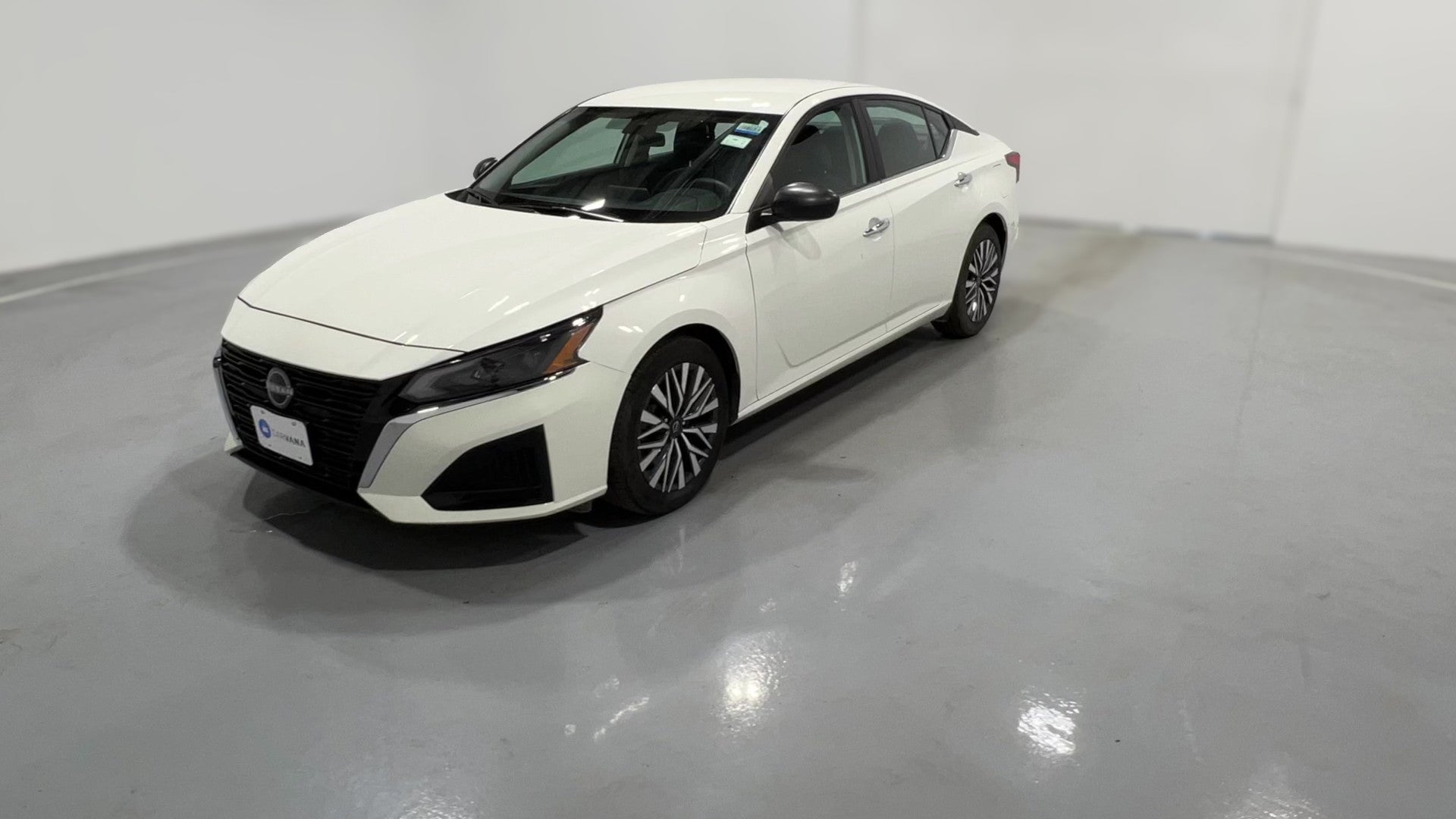 2025 Nissan Altima vehicle photo