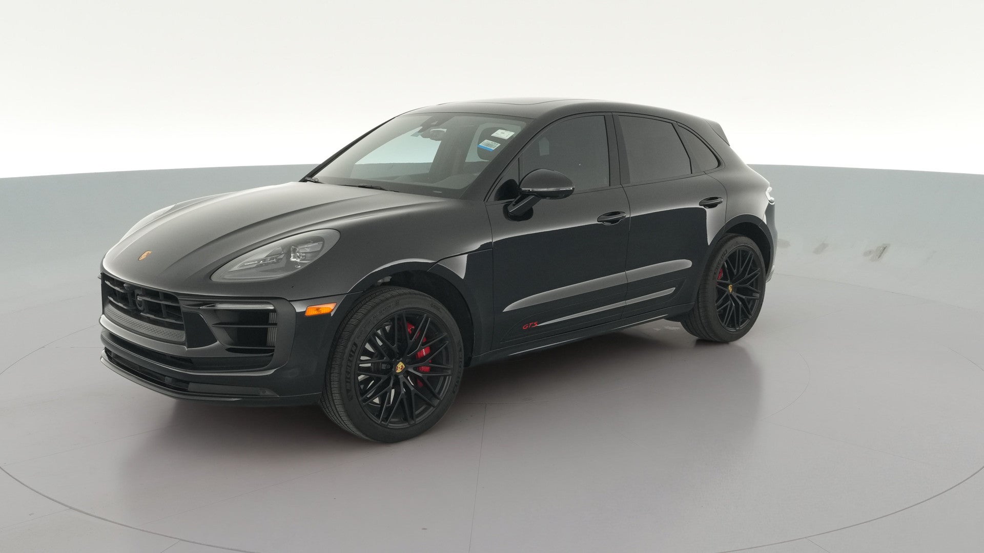 2025 Porsche Macan vehicle photo