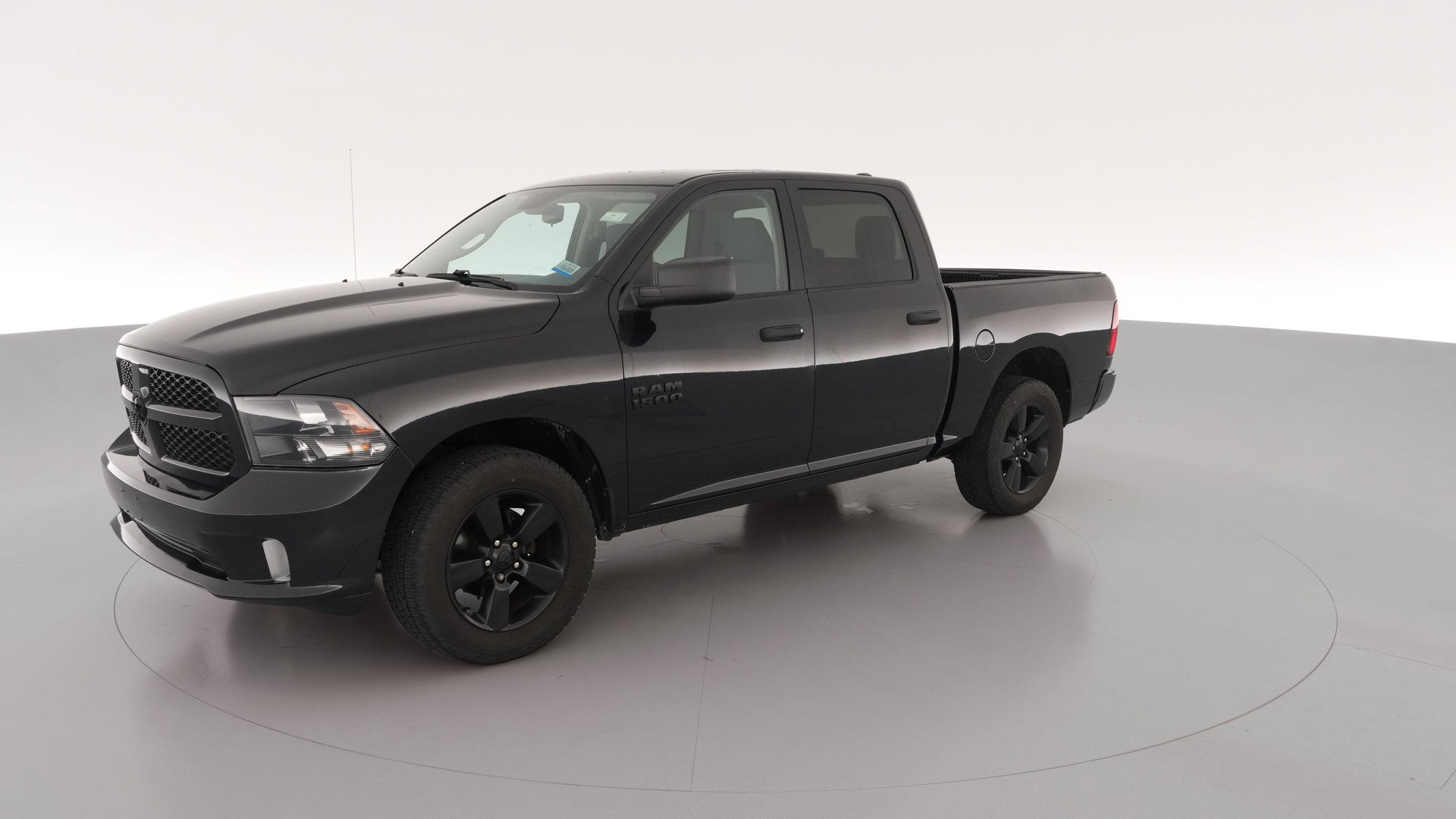 2016 Ram 1500 Crew Cab vehicle photo