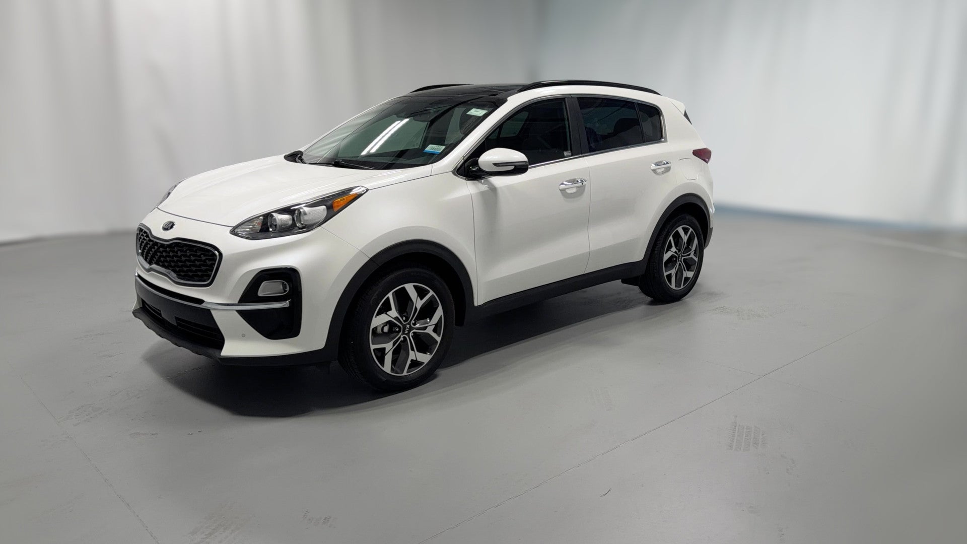 2021 Kia Sportage vehicle photo