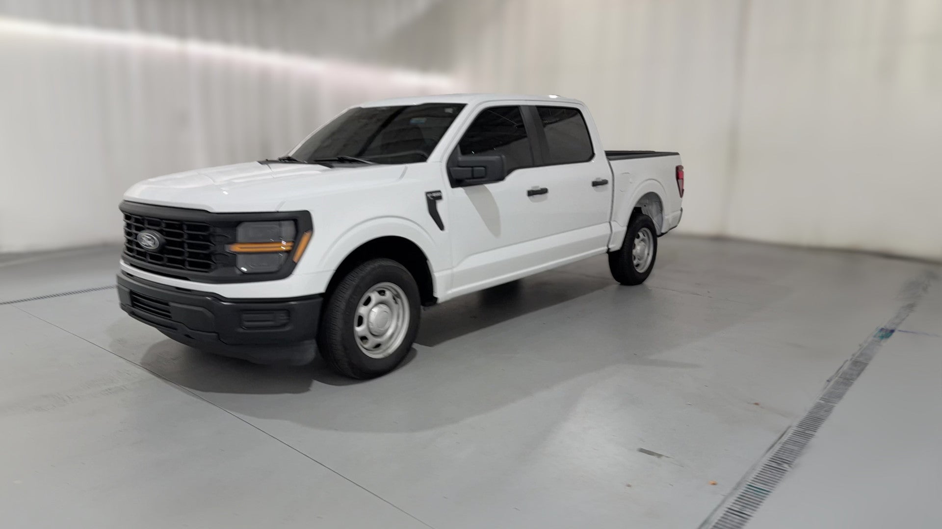 2025 Ford F150 SuperCrew Cab vehicle photo