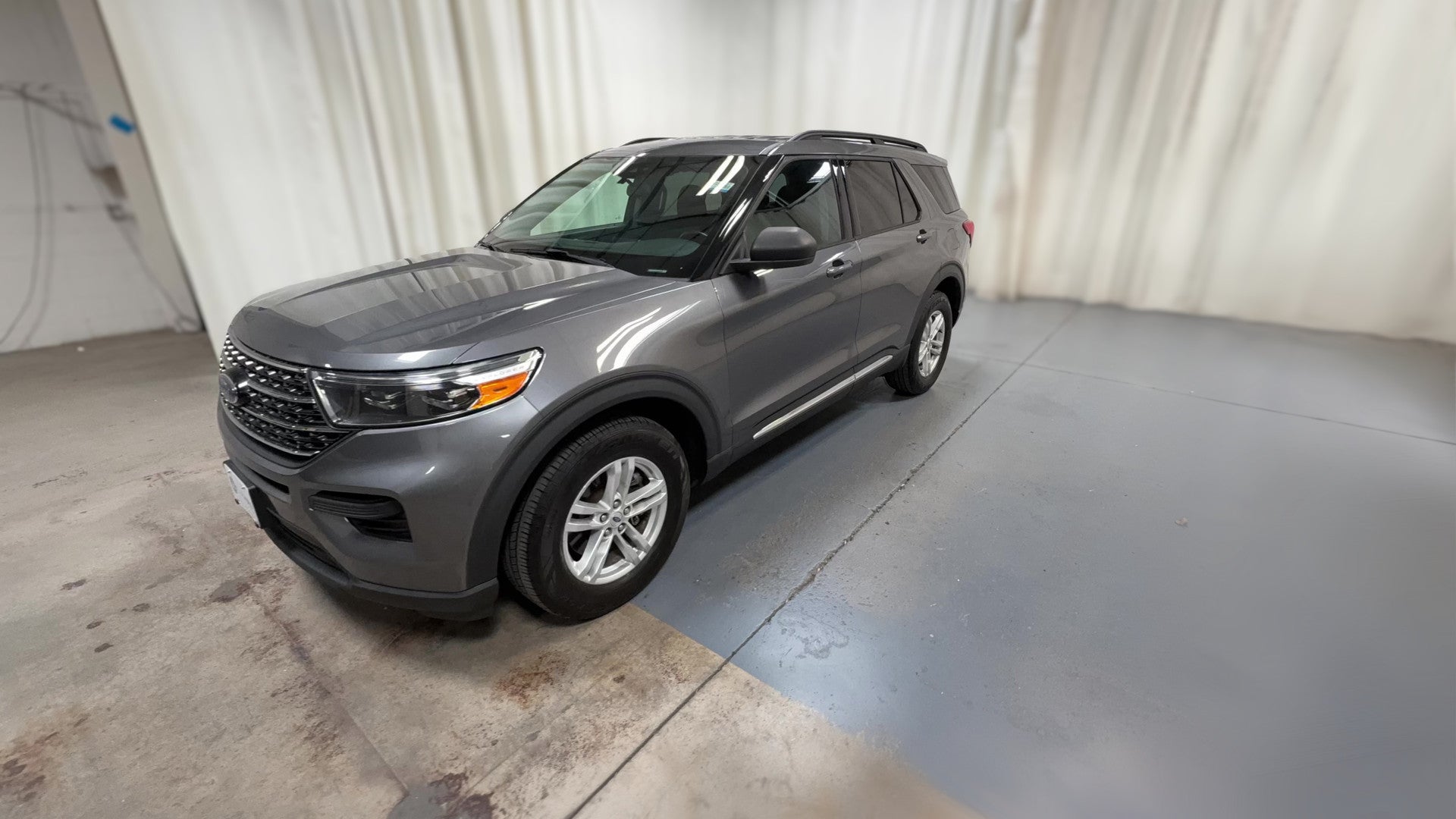 2021 Ford Explorer vehicle photo