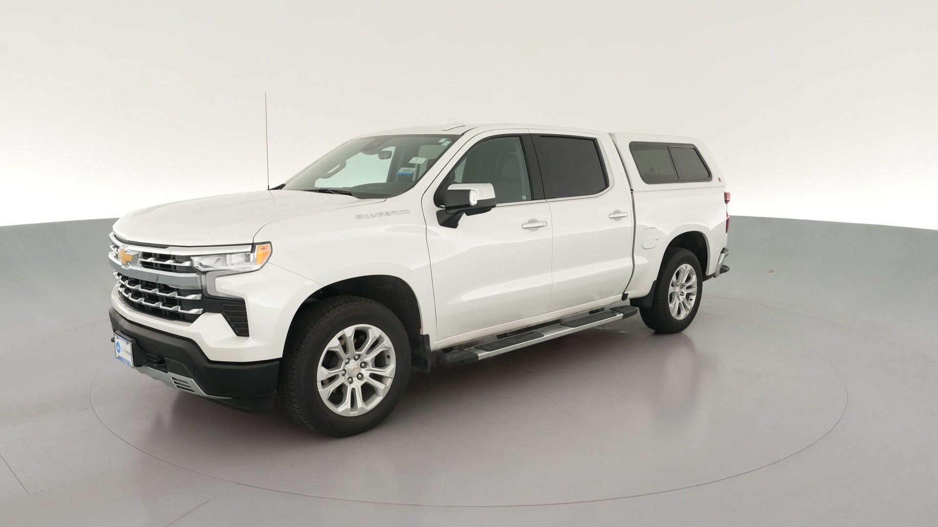 2022 Chevrolet Silverado 1500 Crew Cab vehicle photo
