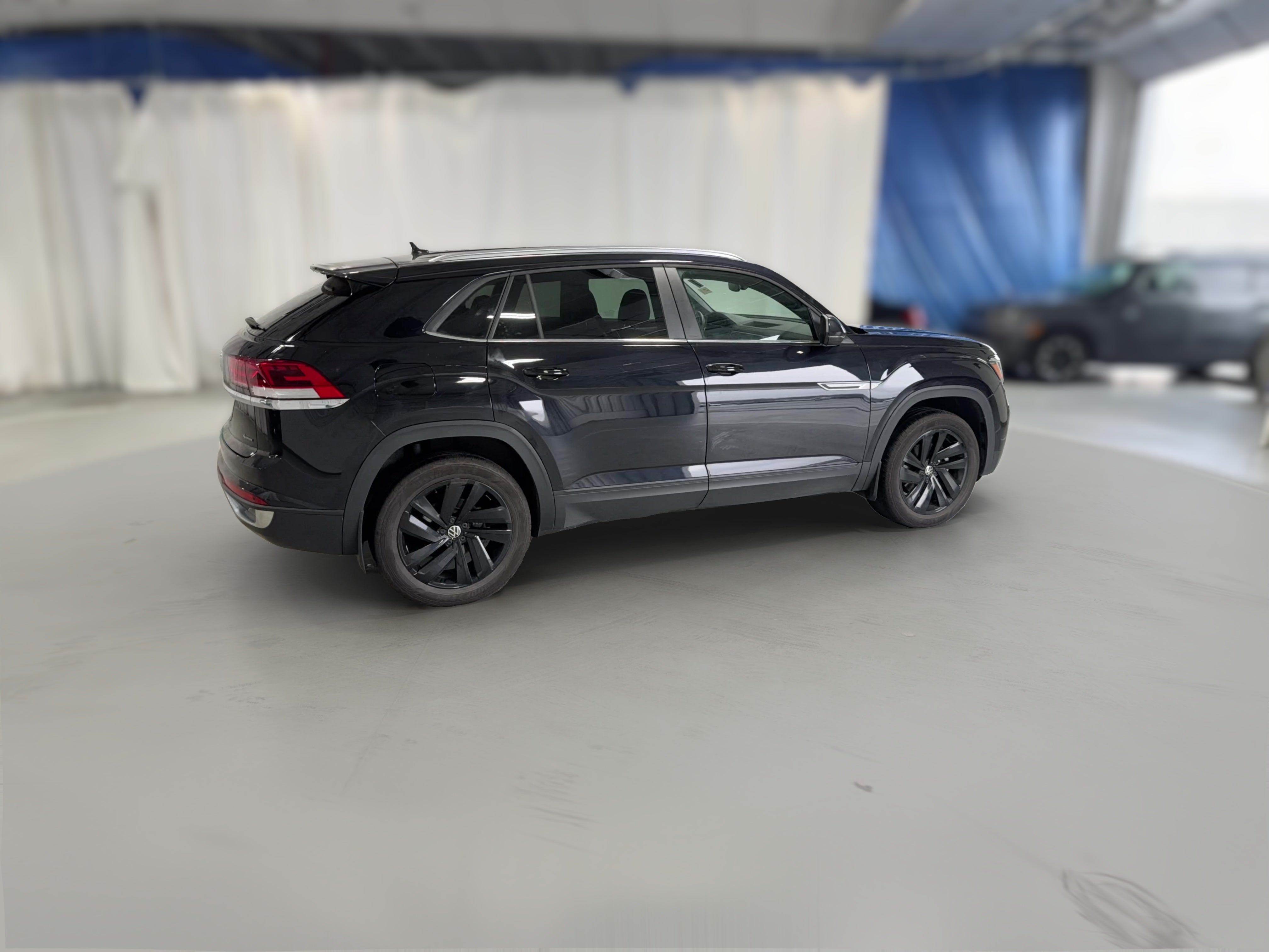 2023 Volkswagen Atlas Cross Sport SE w/Tech - Photo 34
